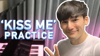 Fan Meeting Practice - 'Kiss Me'