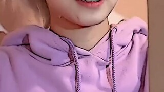 kilua aku ganteng bgt| disini siapa ayang nya kilua absen dlu yok di comen