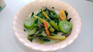 Ginatang Gulay with Dilis