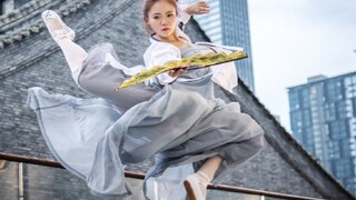[Laotian] Super handsome Qianzhan ❀ Taikoo Li danced in traditional Chinese style ~