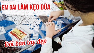 Cách kẹo dừa thủ công của người miền Tây trên Chợ Nổi Cái Răng