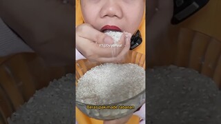 DYMA |ASMR RAW RICE EATING |Makan Beras | asmrrawriceeating| #asmrsounds  #asmr #shorts #mukbang