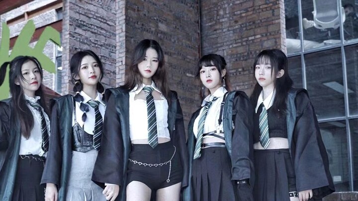 พี่สาวจาก Snake Academy คลั่งไคล้คุณ! ITZY-LOCO Hogwarts เปิดตัวเพลงแล้วเหรอ?