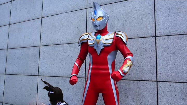 Ultraman Max (ปรากฏตัวแบบจำกัดที่งาน Firefly Comic Con วันที่ 1 พฤษภาคม)