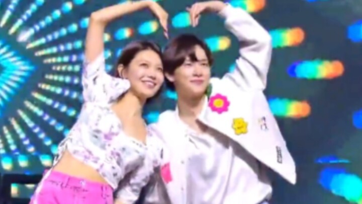 Lim Siwan x Choi Sooyoung's "Genie + 再逢世+ FOREVER 1" dance video released!