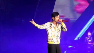 Jay Chou bị phạt 200.000 nhân dân tệ vì làm thêm giờ trong buổi hòa nhạc của mình, bài hát "Qili Xia