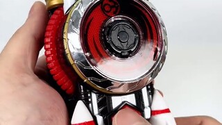 Is this a domestic Super Sentai!? "Giant Sentai 2 Space Sentai Star Energy Transformation Set"