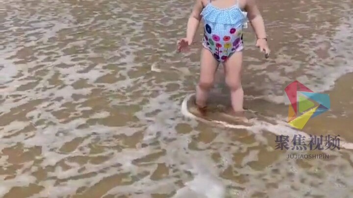 The moment I saw the sea water rushing in, I probably guessed the result...