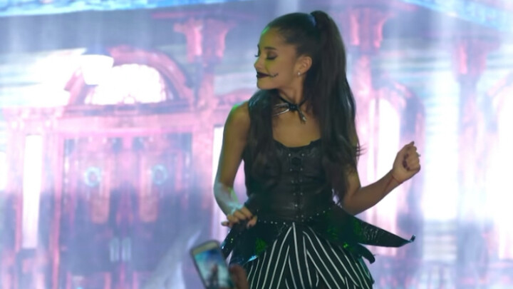 A live of Ariana Grande - Break Free at Honda Stage