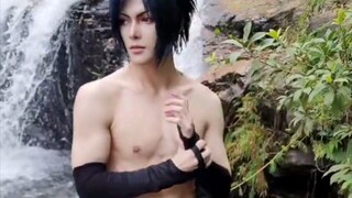 Sasuke Uchiha Cosplay