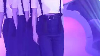 ILLIT 'My World' Yunah fancam