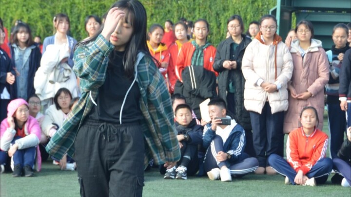 [New Year's Eve] BTS Dance Performance - Chuxiong No. 1 Middle School Sports Meet Outside Performanc