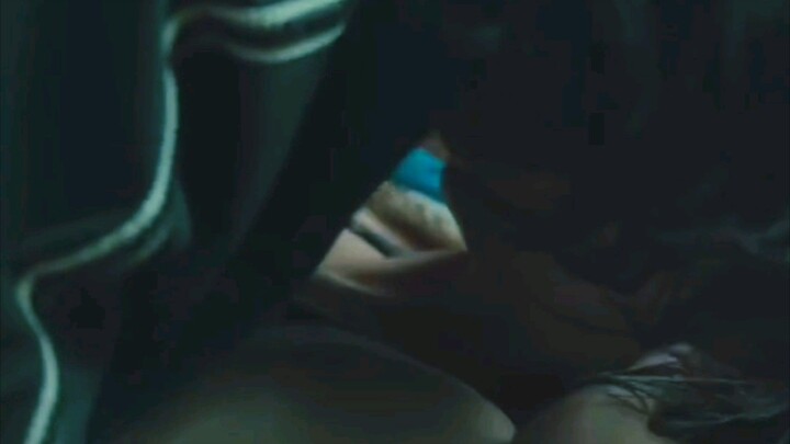 Mr. Plankton kissing scene