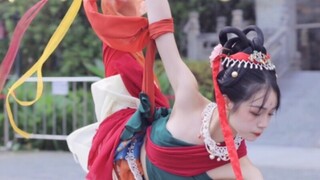 Lấy cảm hứng từ video của Đôn Hoàng Phi Thiên