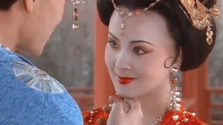 She danced the Green Waist Dance for her beloved king three times, once when they first met, again w