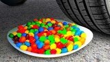 EKSPERIMEN : MOBIL vs M2M Candy on Plate | Crushing Crunchy & Soft Things by Car!