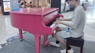 [Piano] Học sinh cấp 3 IKUN chơi gà say mê trên phố, bạn đẹp quá! Piano cũng có thể rap?