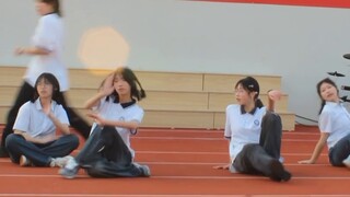 [omg] Đồng phục hoàng hôn của học sinh trung học là sự kết hợp hoàn hảo cho omg