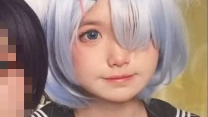 What is the difference between a high school student cosplaying as Rem 4 years ago and now? Happy bi