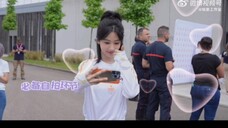 小紫说巴黎的天气早上的有点冷 杨紫巴黎vlog 奥运火炬手活力紫来啦