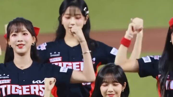 Zhuyu's first dance at the Taipei Arena