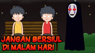 Jangan Bersiul Di Malam Hari