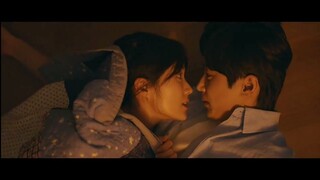Byeon Woo-Seok and Kim Hye-Yoon's intimate scene in " Lovely Runner "
