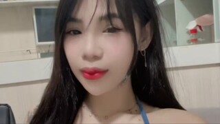 Nantikan vidieo2 dance hot aku ya😍  follow aku😚