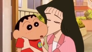 Baru kemudian saya menyadari bahwa cara Crayon Shin-chan menggoda perempuan itu benar!