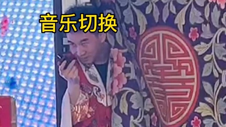 没有一个男人能从我师兄眼皮子底下进去！