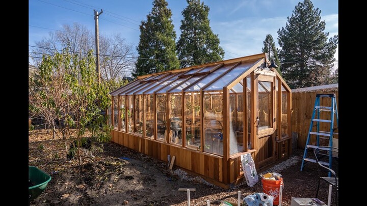Greenhouse Construction Time-lapse