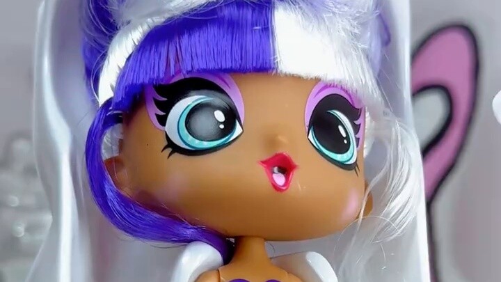 Aku ingin boneka warna-warni ahhhhhhhhh! !
