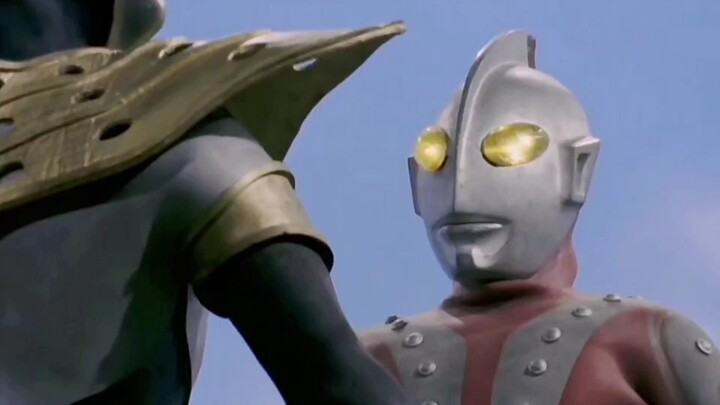 "Kế hoạch tiêu diệt Ultraman là do Zoffie thực hiện" "Chủ nhân đến rồi" "Đức vua! Tại sao ngài lại p