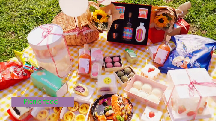 Preparing For A Spring Picnic | Girls Day Out