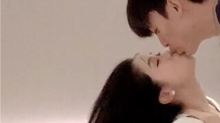 No one should be allowed to miss it! Couples nowadays kiss like this!