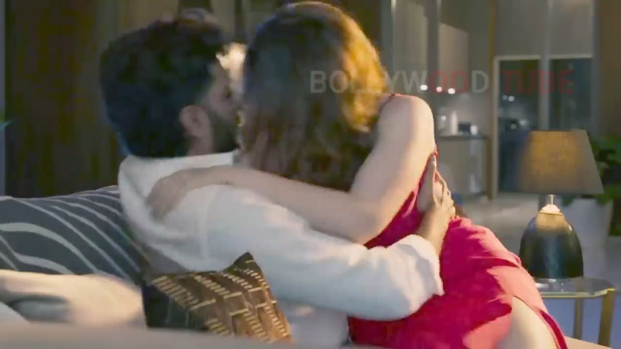 TAMANNA BHATIA HOT IN PLAN A PLAN B MOVIE.mp4 - BiliBili