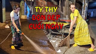 TY THY lần đầu tiên tiết lộ cảnh dọn dẹp cuối ngày - Ty Thy Vlog Gỏi đu đủ