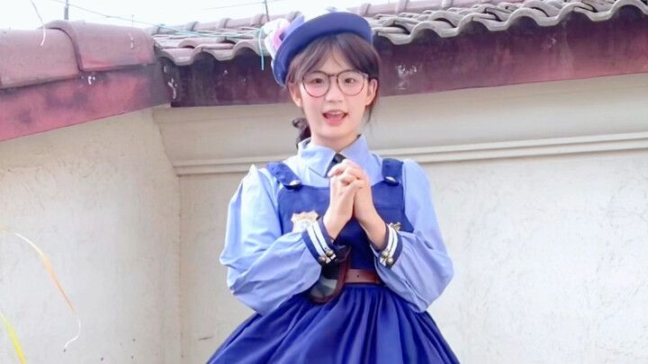 Home dance [I'm so sorry it's so cute] I danced a hundred times but it's still the first time ^_^ A 