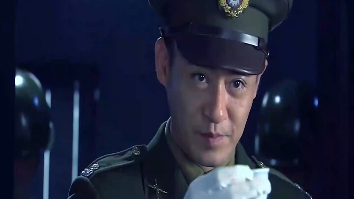 Are sinister, handsome and military uniforms the standard features of villains? Xiu Qing-Chu Mingfan