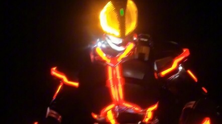 แผ่นหนัง Kamen Rider Sicfaiz ฟอร์มเรืองแสง เหนื่อยมาก ลืมซ่อนเส้นไว้ ความผิดฉันเอง