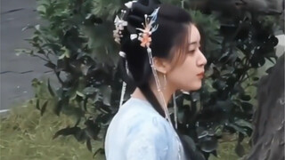 Zhao Lusi hid on the set eating cherry tomatoes Reuters, she looked so beautiful