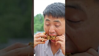 mukbang | Spicy Bullfrog | Bullfrog Dinner | Funny Video | fatsongsong and thinermao