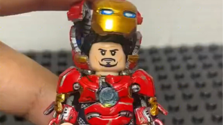 Lego Người Sắt này ngầu quá