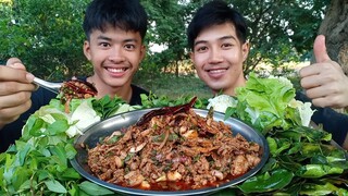 ลาบเป็ดอุดร รสเผ็ดแซ่บจัดจ้าน อร่อยมากๆสมคำลํ่าลือ.