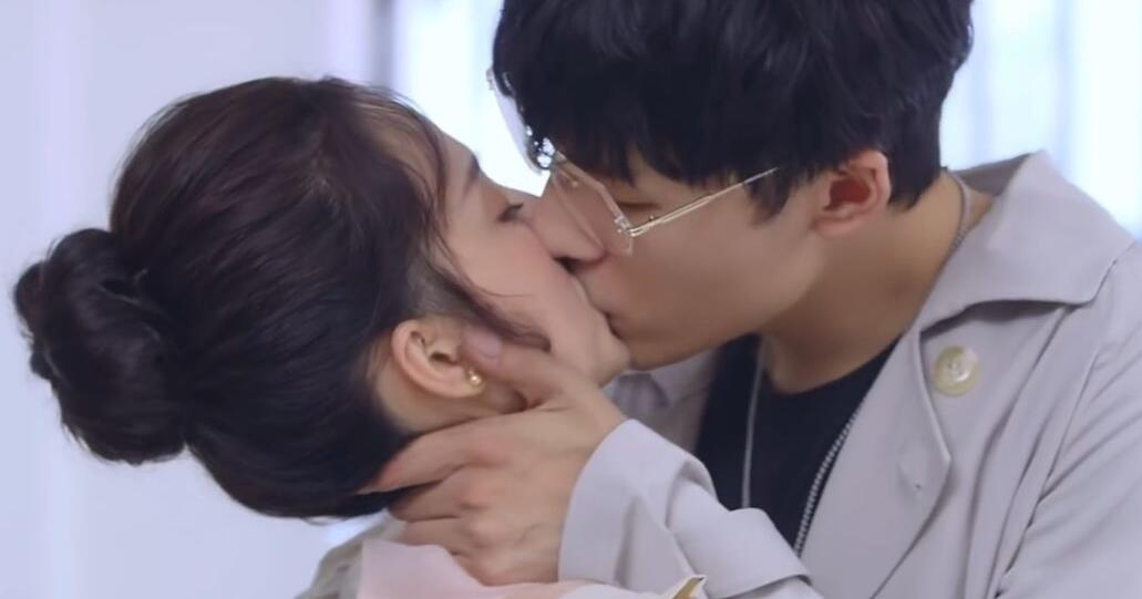 Please Love Me Sweet Kissing Scenes Bilibili