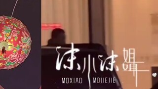 [Bojunyixiao] Anh Chiêm mặc quần họa tiết tình yêu, cài trâm đôi ~ Sau khi tán tỉnh Chu Châu, anh ch