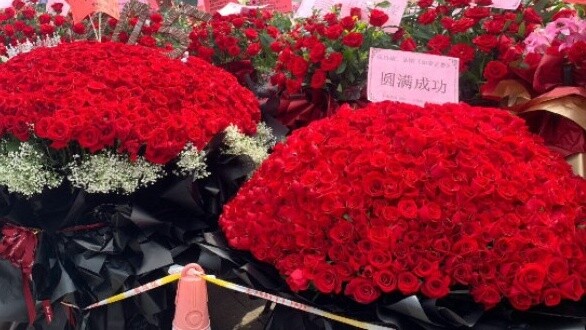 [Xiao Zhan] Fans from all over the world sent a sea of flowers to Xiao Zhan. Virtue is never alone, 