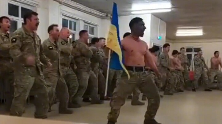 Psychological motivation! NATO instructors conduct war dance training for Ukrainian troops