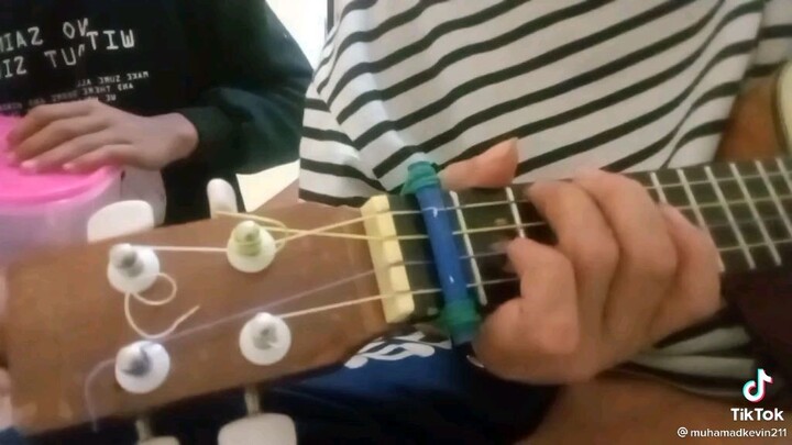 Kau Hancurkan Diriku Saat Kau Pergi Versi Ukulele