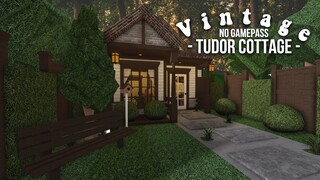 No Gamepass Vintage Tudor Cottage Starter Home Speedbuild and Tour - iTapixca Builds